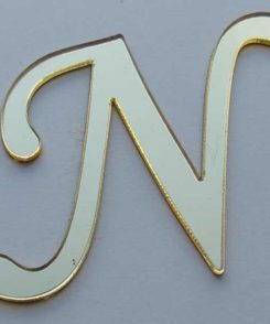 Plexiglas Buchstaben „N“ Gold