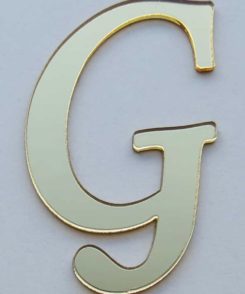 Plexiglas Buchstaben „G“ Gold