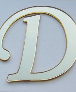 Plexiglas Buchstaben „D“ Gold